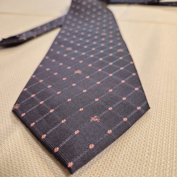 BURBERRY Silk Tie - Picture 7 of 12
